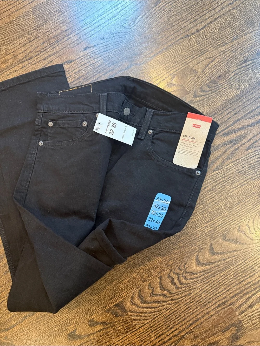 Levi's Men's Black Slim Jeans with Leather Patch 511 skin 32x30